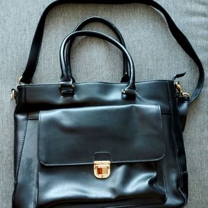 Danier Leather Messenger Bag - Black